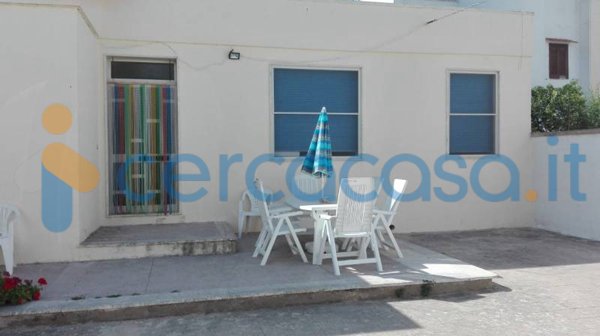 casa semindipendente in vendita a Melendugno in zona Torre dell'Orso