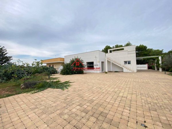 casa indipendente in vendita a Melissano