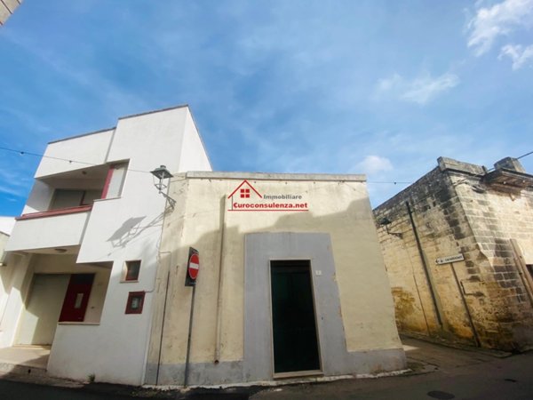 casa indipendente in vendita a Melissano