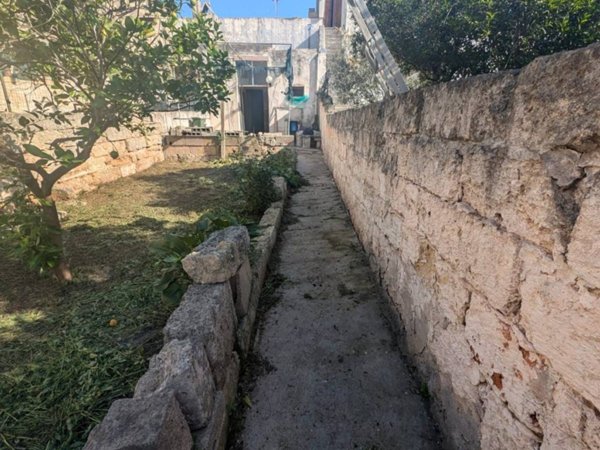 casa indipendente in vendita a Melissano