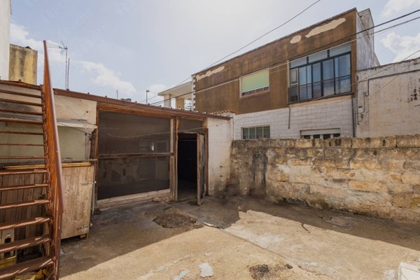 casa indipendente in vendita a Melissano