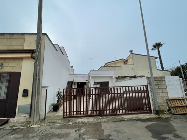 casa indipendente in vendita a Melissano