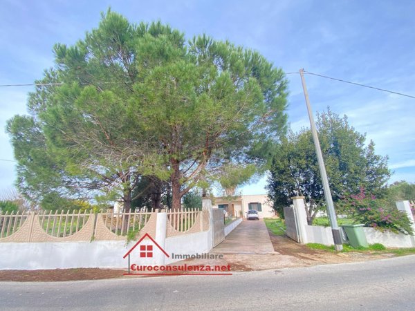 casa indipendente in vendita a Melissano