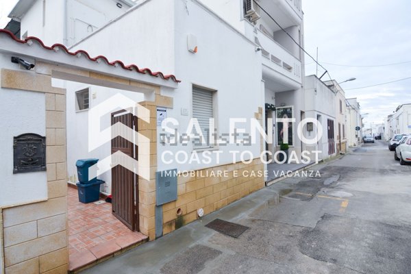 casa indipendente in vendita a Melissano