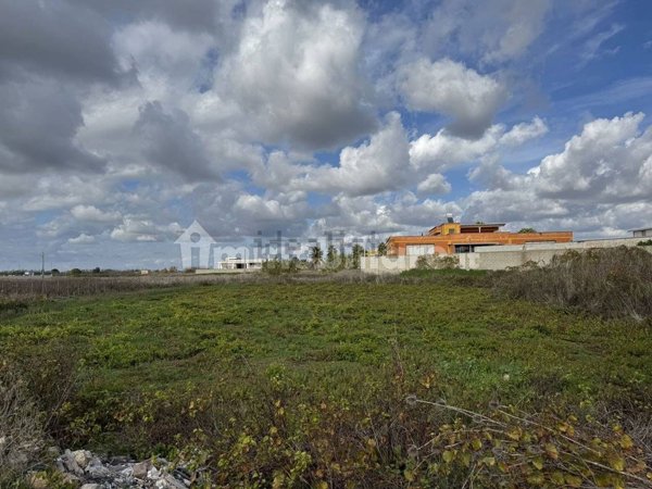 terreno edificabile in vendita a Melissano