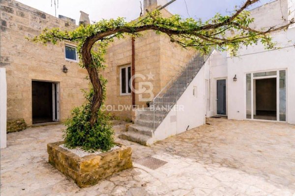 casa indipendente in vendita a Melissano