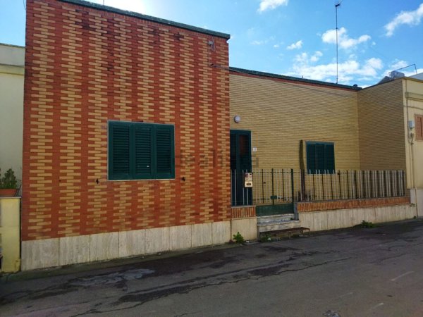 casa indipendente in vendita a Melissano