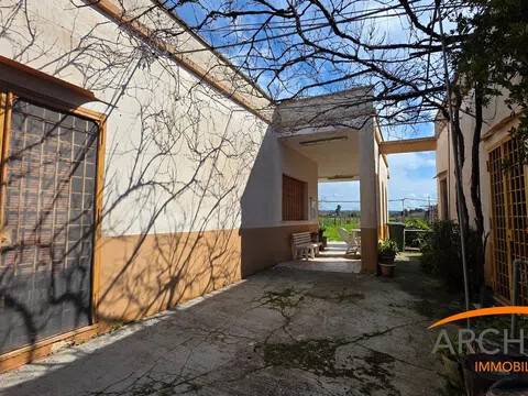 casa indipendente in vendita a Melissano