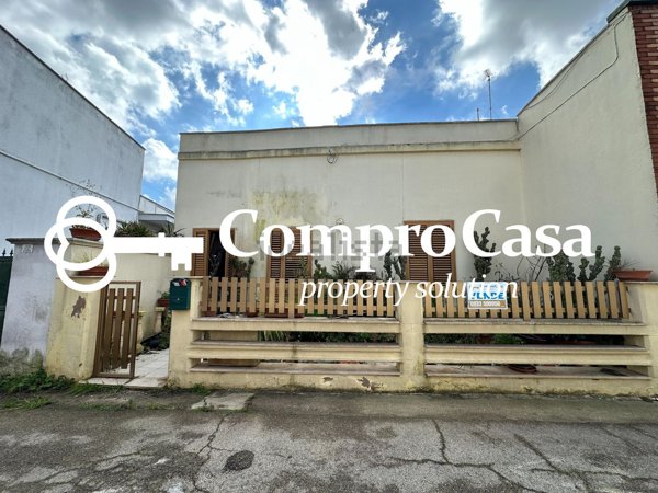 casa indipendente in vendita a Melissano