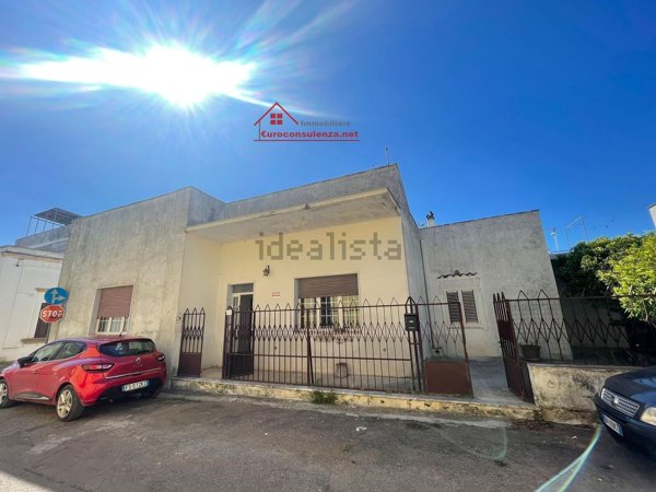 casa indipendente in vendita a Melissano