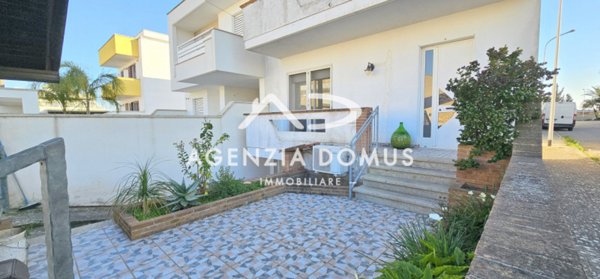 casa indipendente in vendita a Melissano