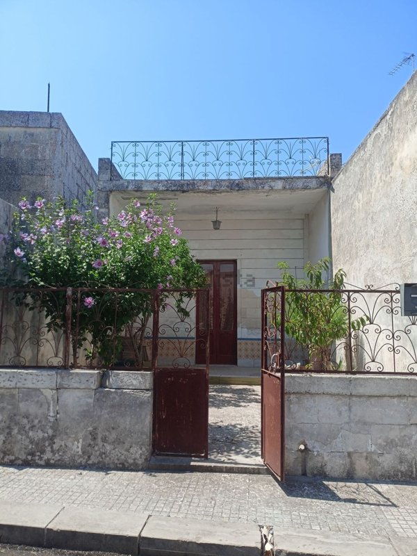 pentavano in vendita a Melpignano