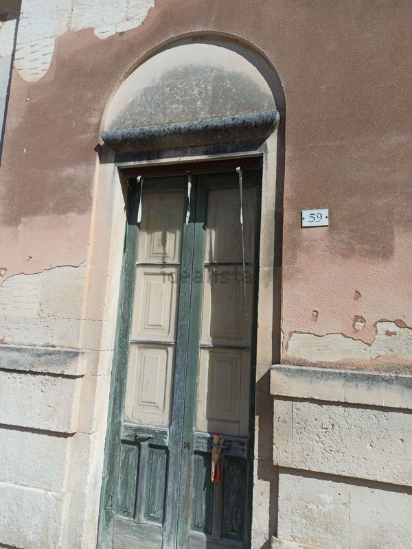 casa indipendente in vendita a Melpignano