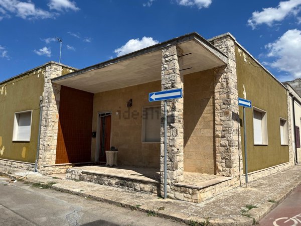 casa indipendente in vendita a Melpignano