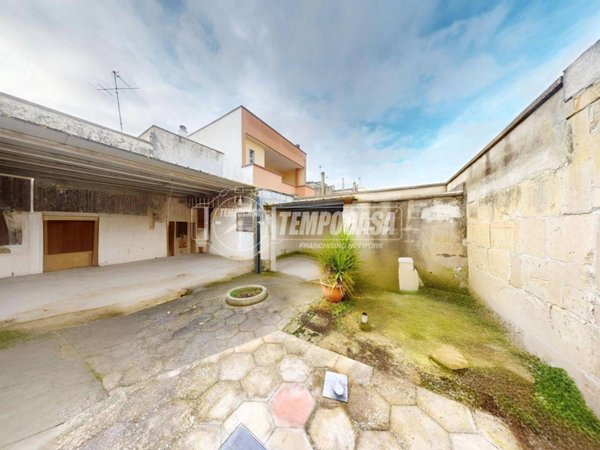 casa indipendente in vendita a Melpignano