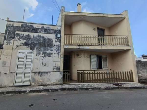 pentavano in vendita a Melpignano