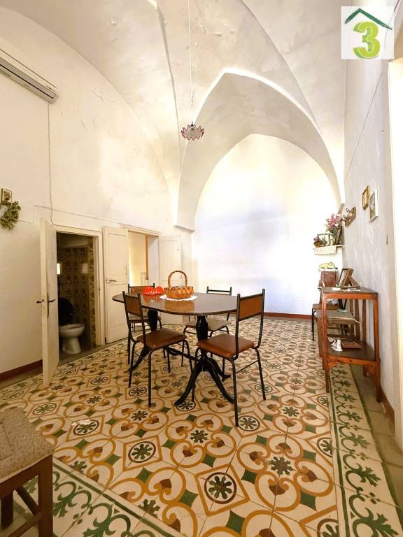 casa indipendente in vendita a Miggiano