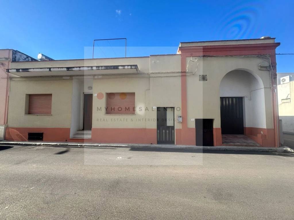 casa indipendente in vendita a Miggiano