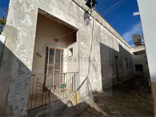 casa indipendente in vendita a Miggiano