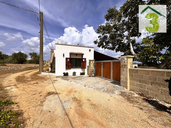 casa indipendente in vendita a Miggiano