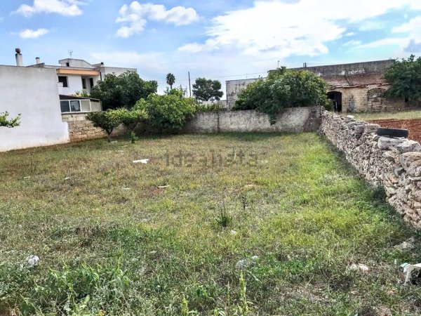 terreno edificabile in vendita a Miggiano