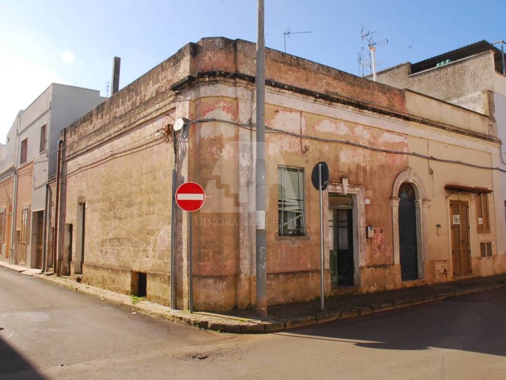 casa indipendente in vendita a Miggiano