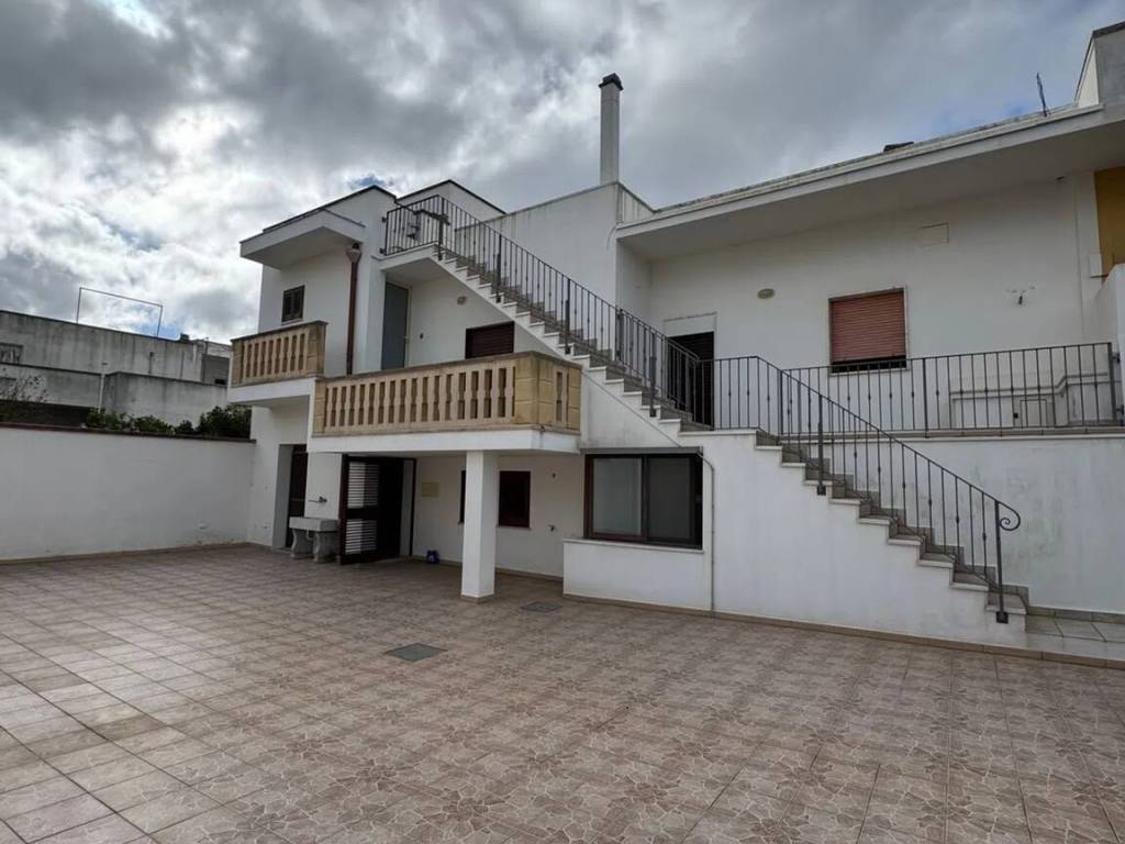 casa indipendente in vendita a Miggiano