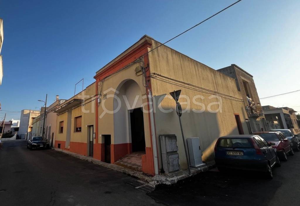 casa indipendente in vendita a Miggiano