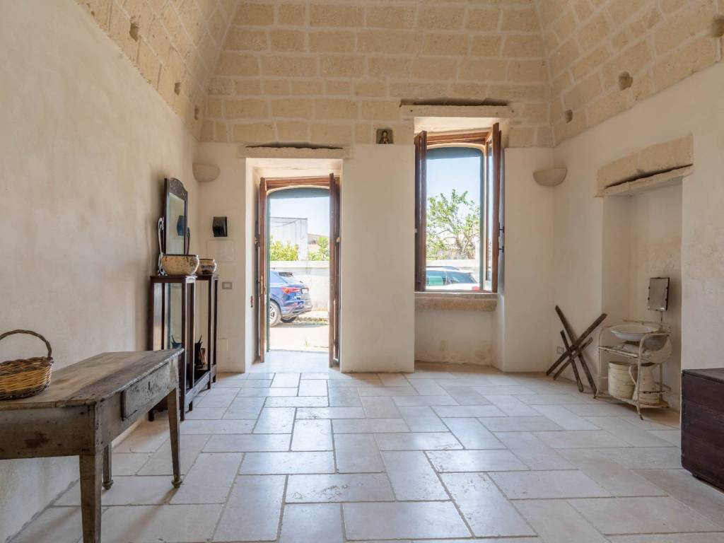 casa indipendente in vendita a Minervino di Lecce in zona Cocumola