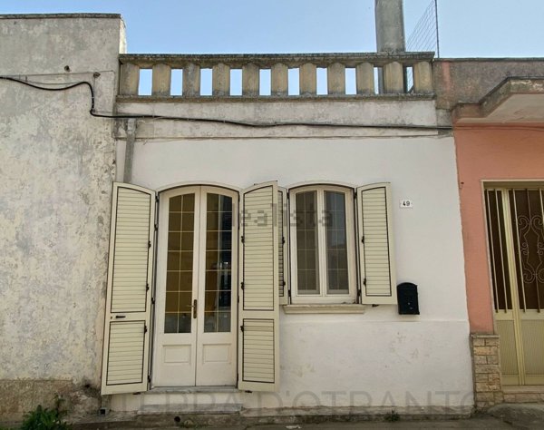 casa indipendente in vendita a Minervino di Lecce in zona Specchia Gallone