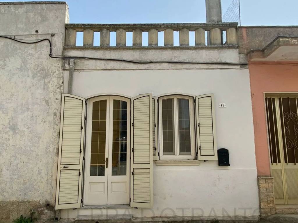 casa indipendente in vendita a Minervino di Lecce in zona Specchia Gallone