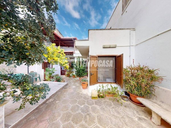 casa indipendente in vendita a Minervino di Lecce