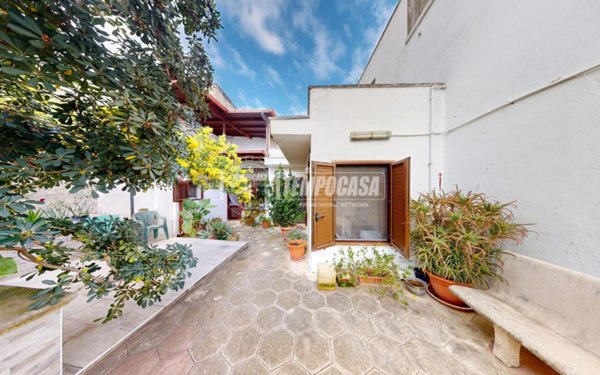 casa indipendente in vendita a Minervino di Lecce