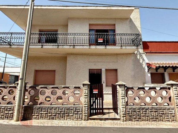 casa indipendente in vendita a Minervino di Lecce in zona Specchia Gallone