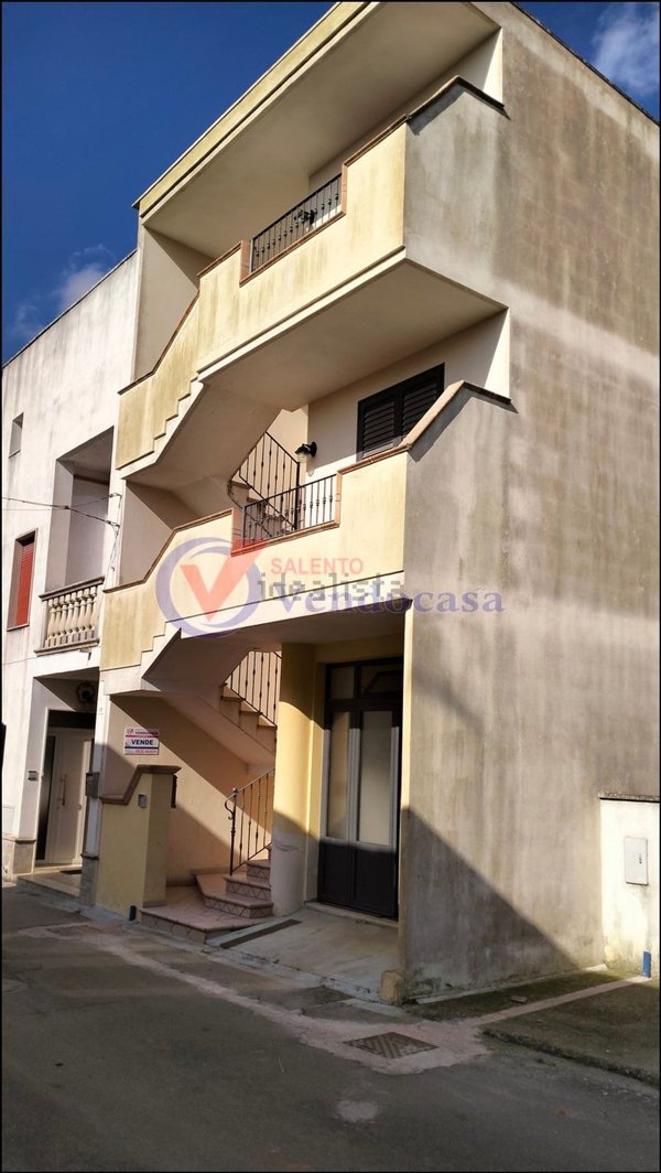 casa indipendente in vendita a Minervino di Lecce in zona Cocumola