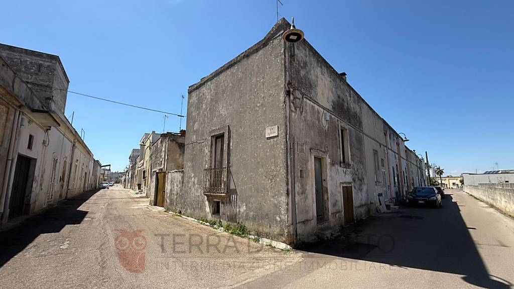 casa indipendente in vendita a Minervino di Lecce in zona Cocumola