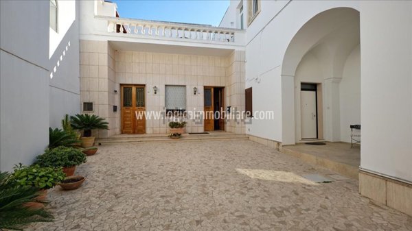 casa indipendente in vendita a Monteroni di Lecce
