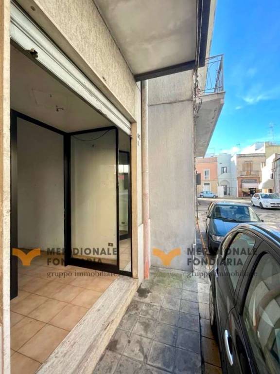 negozio in vendita a Monteroni di Lecce