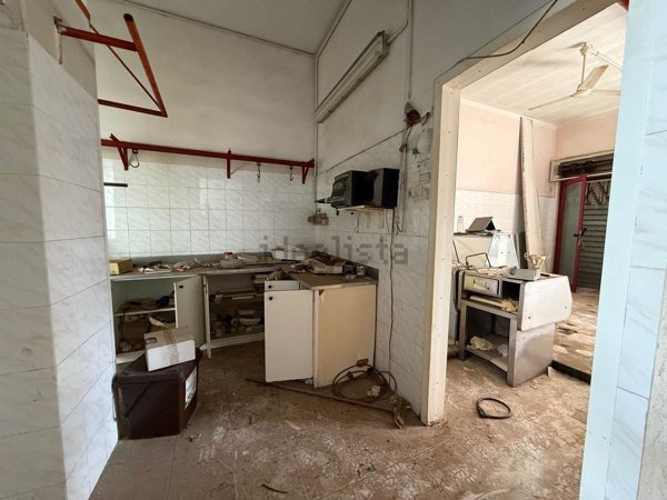 negozio in vendita a Monteroni di Lecce