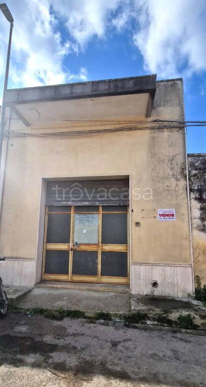 negozio in vendita a Monteroni di Lecce