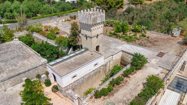 negozio in vendita a Monteroni di Lecce