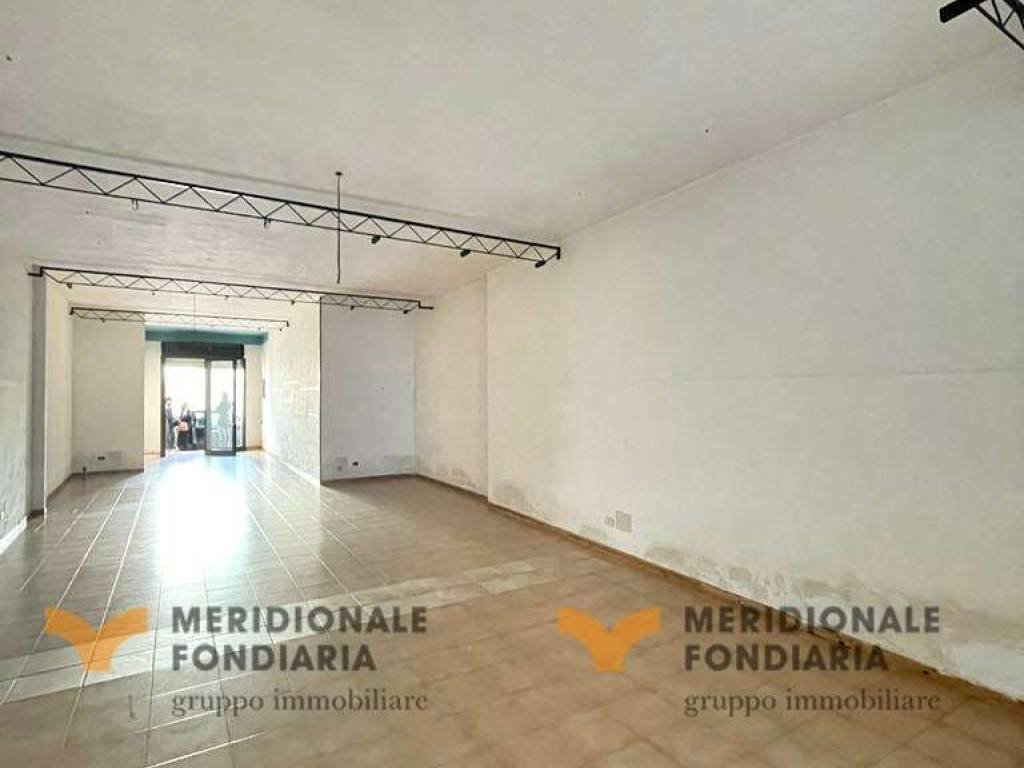 negozio in vendita a Monteroni di Lecce