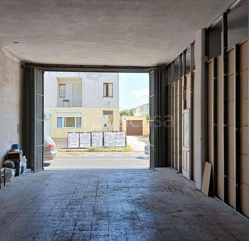 negozio in vendita a Monteroni di Lecce