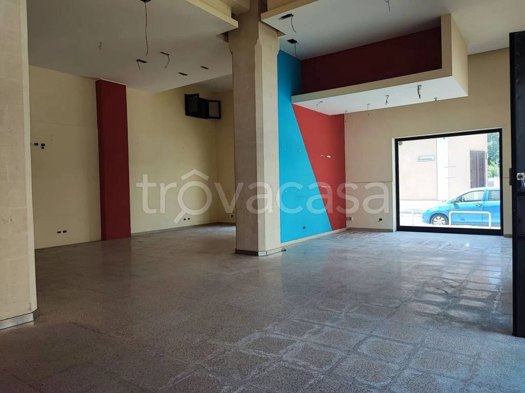 negozio in vendita a Monteroni di Lecce