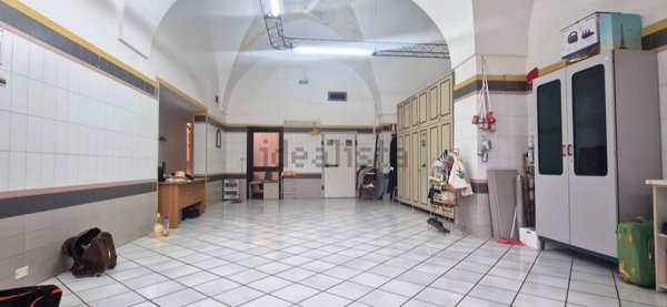 locale commerciale in vendita a Monteroni di Lecce