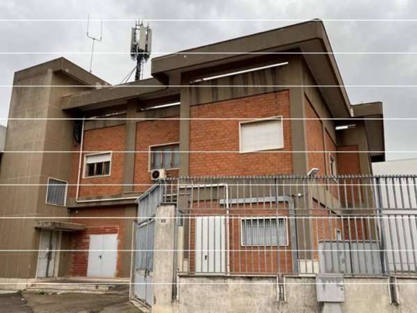 intera palazzina in vendita a Monteroni di Lecce