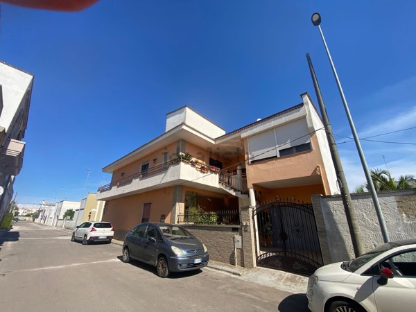 casa indipendente in vendita a Montesano Salentino