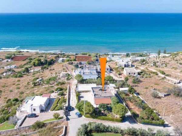 casa indipendente in vendita a Morciano di Leuca