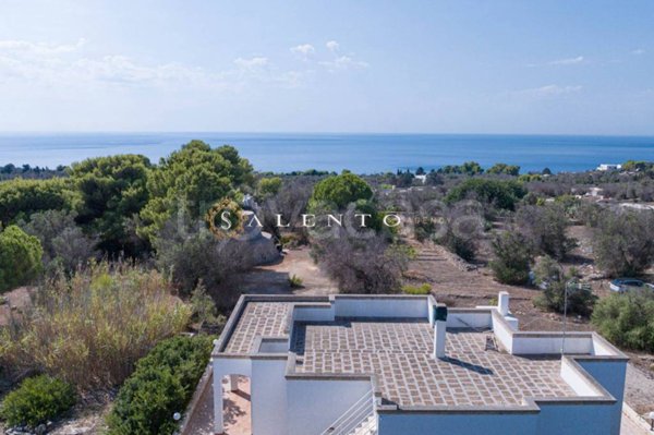 casa indipendente in vendita a Morciano di Leuca