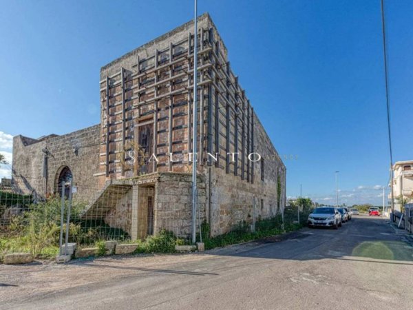 casa indipendente in vendita a Morciano di Leuca